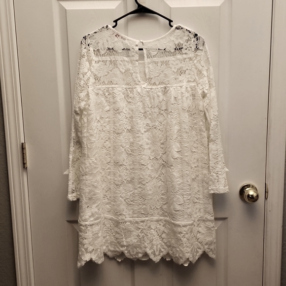 ⭐️Jj's Fairyland white lace dress size Medium - Picture 5 of 5